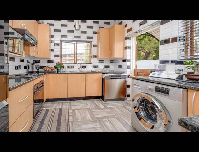 3 BEDROOM HOUSE FOR SALE IN SHARONLEA